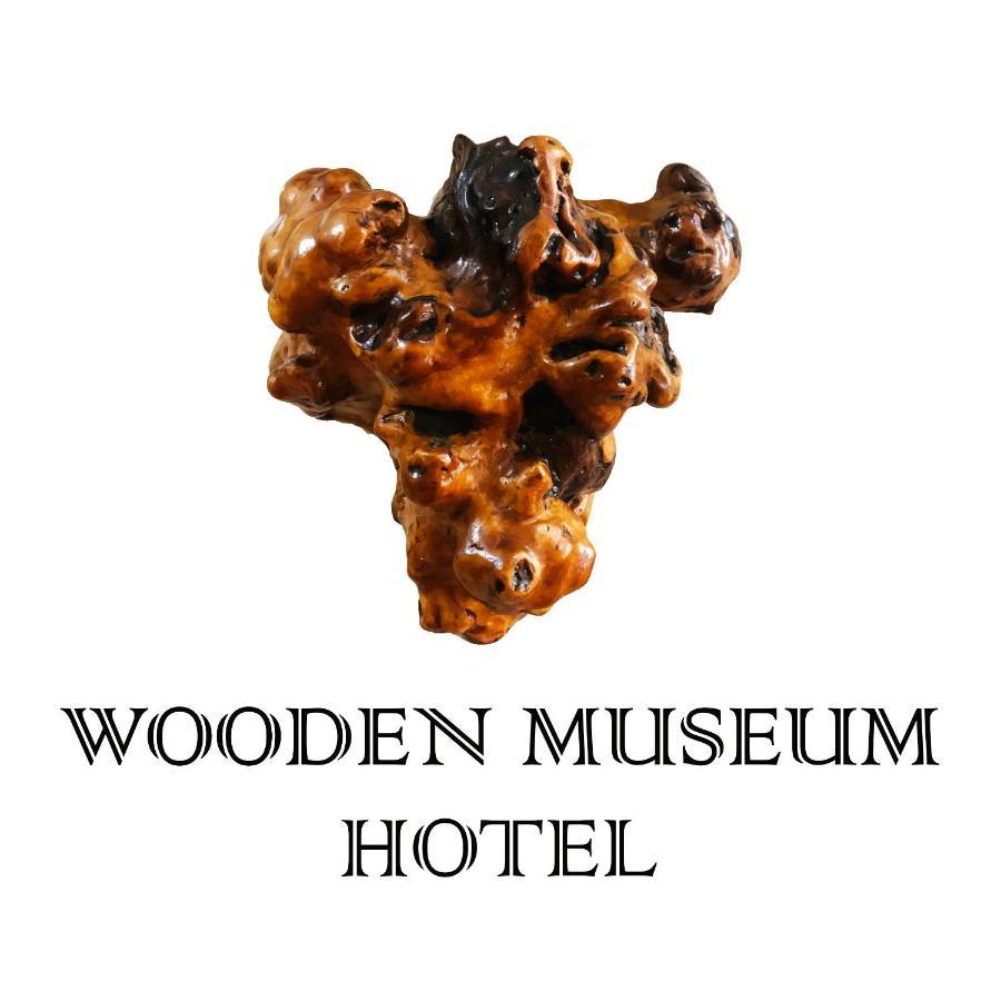 Hotel Wooden Museum à Koutaïssi Extérieur photo