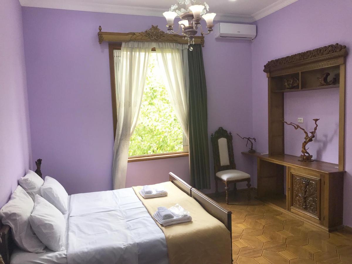Hotel Wooden Museum à Koutaïssi Extérieur photo