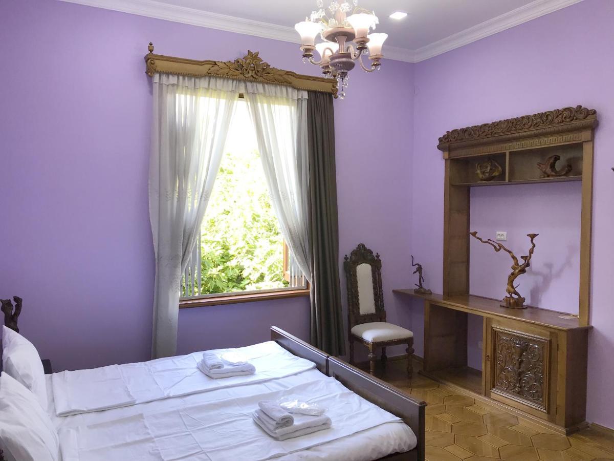 Hotel Wooden Museum à Koutaïssi Extérieur photo
